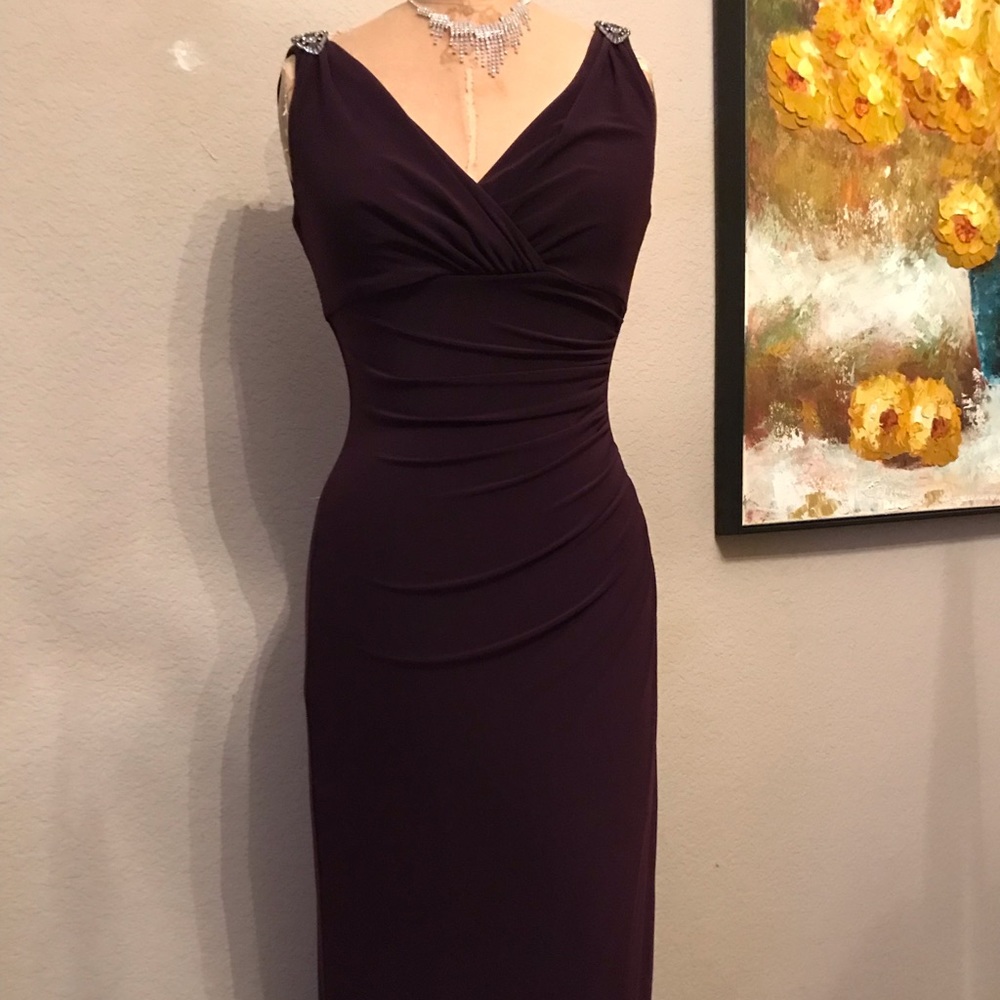 Dress - Picture 2 of 3